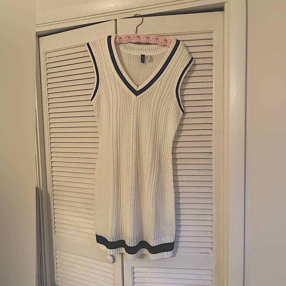 NWOT H&M Sweater Vest Dress, White and Black, Preppy